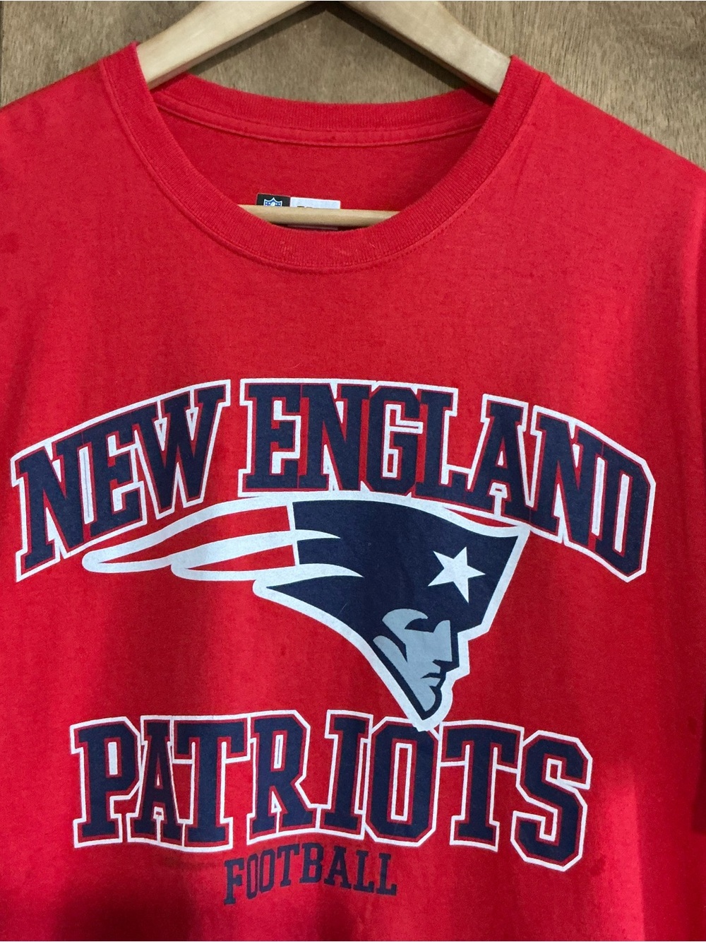 New England Patriots Mens Red Graphic Tee - Team Logo